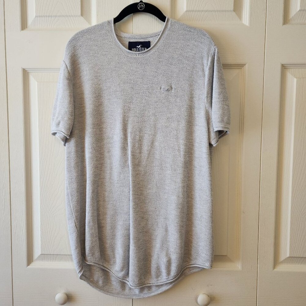 Hollister Women's Light Gray Textured Knit Short Sleeve Long T-Shirt Size L